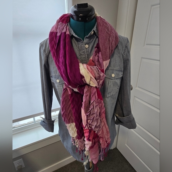 COLDWATER CREEK PINK PURPLE COLORBLOCK CRINKLE OVERSIZE SCARF SHAWL WOMEN OS - Picture 6 of 14